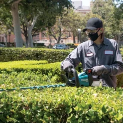 Factory Reconditioned Makita 40V max XGT Brushless Lithium-Ion 30 in. Cordless Hedge Trimmer (Tool Only)