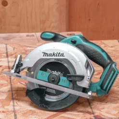 Factory Reconditioned Makita 18V LXT Lithium-Ion Cordless 5-Tool Combo Kit with 2 Batteries (4 Ah)