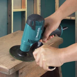 Factory Reconditioned Makita 4.2 Amp 5 in. Disc Sander with Rubberized Soft Grip