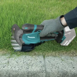 Factory Reconditioned Makita 18V LXT Lithium‑Ion Brushed 6‑5/16 in. Cordless Grass Shear (Tool Only)