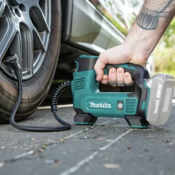 Factory Reconditioned Makita 18V LXT Brushed Lithium-Ion Cordless Inflator (Tool Only)