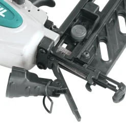 Factory Reconditioned Makita 16-Gauge 2-1/2 in. Pneumatic Straight Finish Nailer