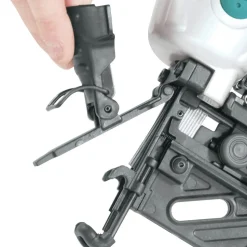 Factory Reconditioned Makita 16-Gauge 2-1/2 in. Pneumatic Straight Finish Nailer