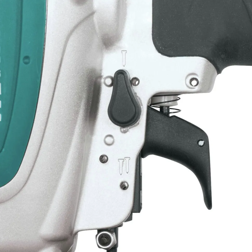 Factory Reconditioned Makita 16-Gauge 2-1/2 in. Pneumatic Straight Finish Nailer