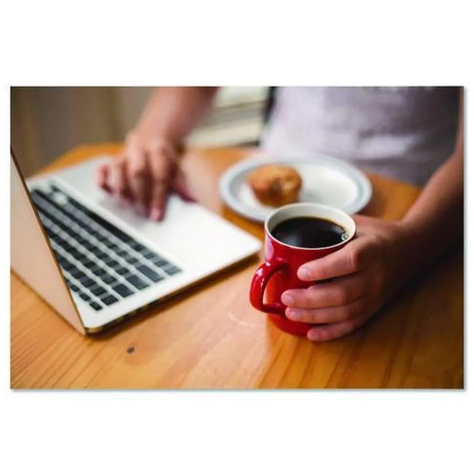 Folgers 22.6 oz. Canister Coffee - Columbian (6/Carton)