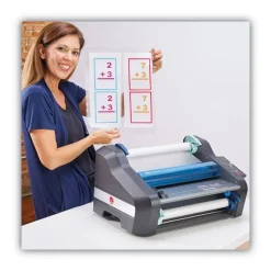 GBC 1701680 Ultima 35 Ezload 12 in. Max Document Width 5 Mil Max Document Thickness Thermal Roll Laminator