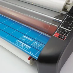 GBC Pinnacle 27 EZload 27 in. Max Document Width 3 mil. Max Document Thickness Laminator