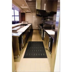 Guardian 36 x 48 Free Flow Comfort Utility Floor Mat - Black