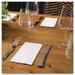Hoffmaster Linen-Like 16 in. x 16 in. Flat Pack Dinner Napkins - White (1000/Carton)