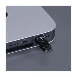 Innovera 16 GB USB 3.0 Flash Drive