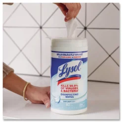 LYSOL Brand 7 in. x 7.25 in. 1-Ply Disinfecting Wipes - Crisp Linen/White
