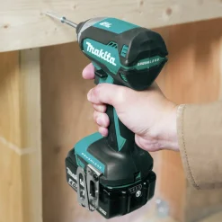 Makita 18V LXT Brushless Lithium-Ion 1/2 in. Cordless Hammer Driver Drill / Impact Driver Combo Kit with 2 Batteries (4 Ah)