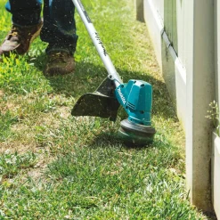 Makita 18V LXT Brushless Lithium-Ion 13 in. Cordless String Trimmer Kit (4 Ah)