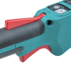 Makita 18V LXT Brushless Lithium-Ion 24 in. Cordless Pole Hedge Trimmer Kit (5 Ah)