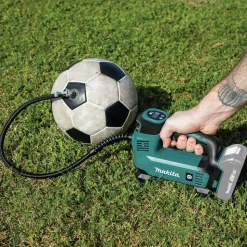 Makita 18V LXT Lithium-Ion Cordless Inflator (Tool Only)