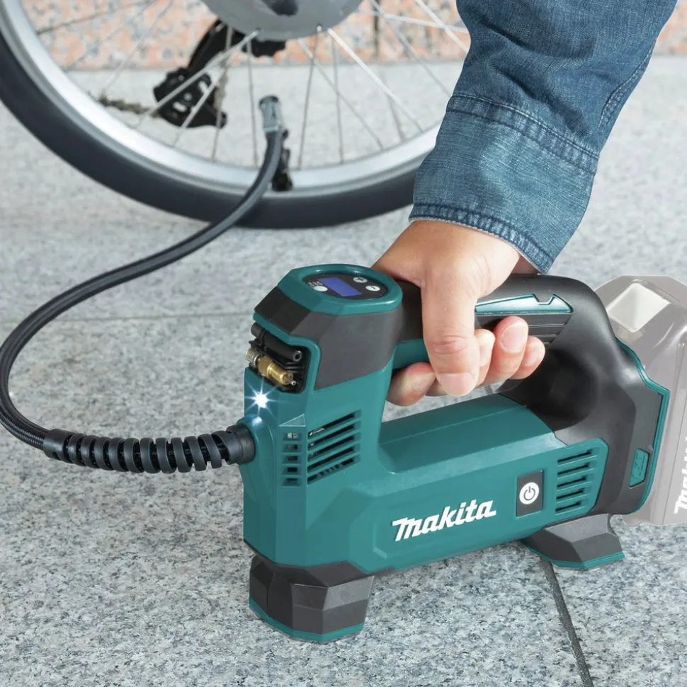 Makita 18V LXT Lithium-Ion Cordless Inflator (Tool Only)