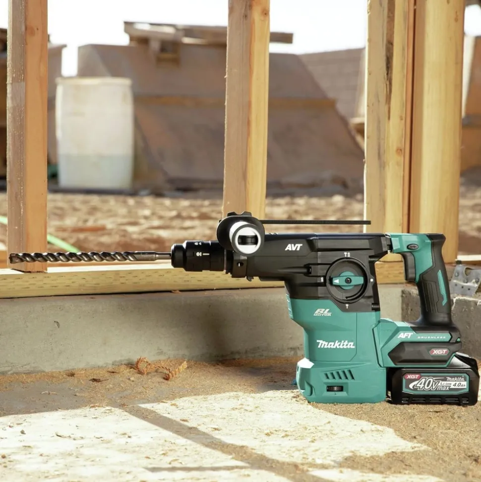 Makita 40V max XGT 1‑3/16 in. SDS‑Plus Rotary Hammer Kit with Interchangeable Chuck and 4‑1/2 in. / 5 in. Angle Grinder with Electric Brake Virtual Bundle