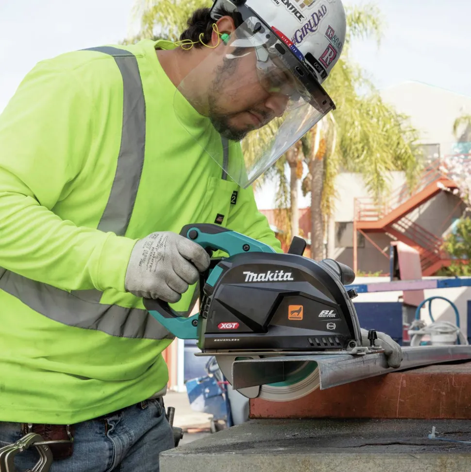 Makita 40V max XGT Brushless Lithium-Ion 7-1/4 in. Cordless Metal Cutting Saw Kit with Electric Brake and Chip Collector (4 Ah)