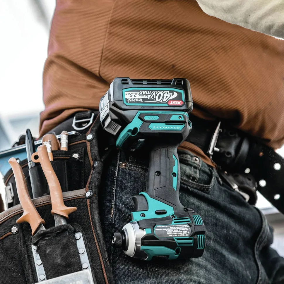 Makita 40V max XGT Brushless Lithium-Ion Cordless 4-Speed Impact Driver Kit (2.5 Ah)