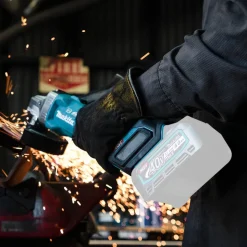 Makita 40V max XGT Brushless Lithium-Ion 4-1/2 in./5 in. Cordless Cut-Off/Angle Grinder with Electric Brake (Tool Only)
