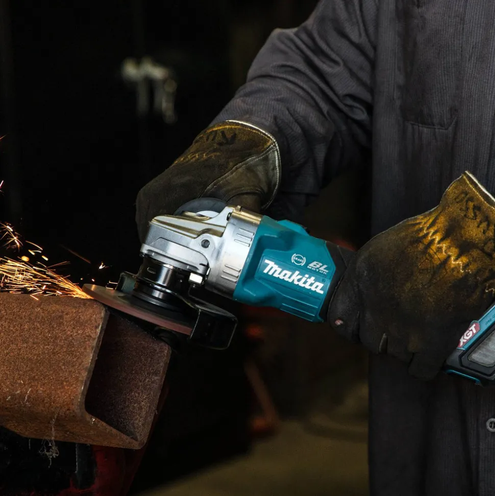Makita 40V max XGT Brushless Lithium-Ion 4-1/2 in./5 in. Cordless Cut-Off/Angle Grinder with Electric Brake (Tool Only)