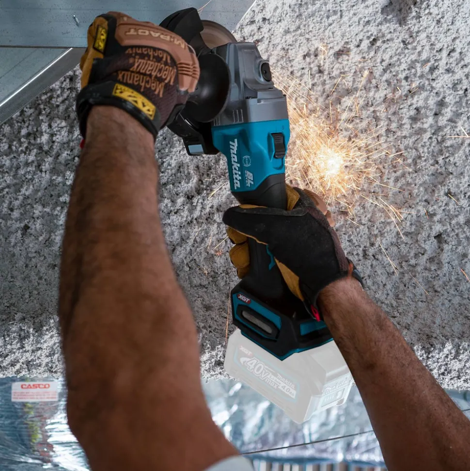 Makita 40V max XGT Brushless Lithium-Ion 4-1/2 in./5 in. Cordless Cut-Off/Angle Grinder with Electric Brake (Tool Only)