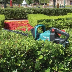 Makita 40V max XGT Brushless Lithium-Ion 24 in. Cordless Rough Cut Hedge Trimmer Kit (4 Ah)