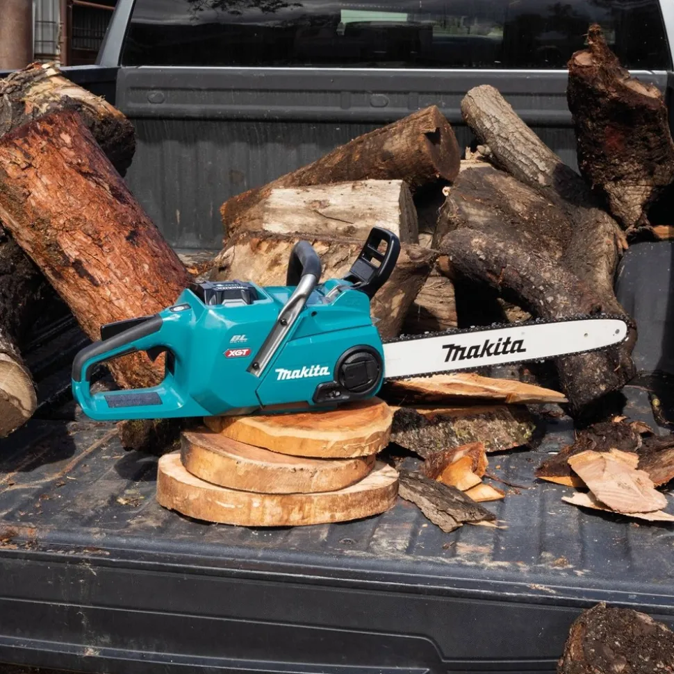 Makita 40V max XGT Brushless Lithium-Ion 16 in. Cordless Chain Saw Kit (4.0Ah)