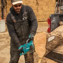 Makita 40V max XGT Brushless Lithium-Ion 16 in. Cordless Chain Saw Kit (4.0Ah)