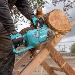 Makita 40V max XGT Brushless Lithium-Ion 18 in. Cordless Chain Saw Kit (5 Ah)