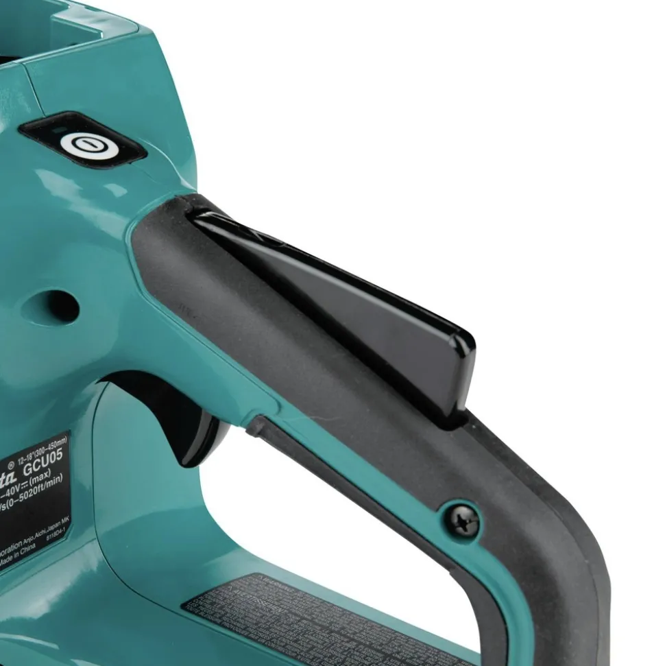 Makita 40V max XGT Brushless Lithium-Ion 18 in. Cordless Chain Saw Kit (5 Ah)