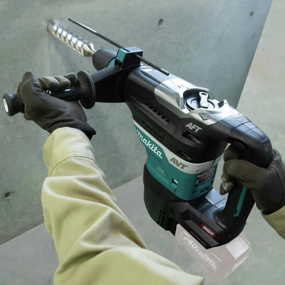 Makita 40V max XGT Brushless Lithium-Ion 1-9/16 in. Cordless AVT Rotary Hammer (Tool Only)