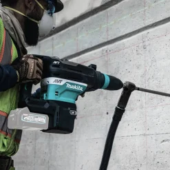Makita 40V max XGT Brushless Lithium-Ion 1-9/16 in. Cordless AVT Rotary Hammer (Tool Only)
