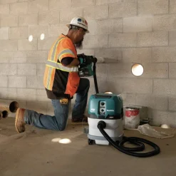 Makita 40V Max XGT Brushless Lithium-Ion 4 Gallon Cordless HEPA Filter AWS Dry Dust Extractor (Tool Only)