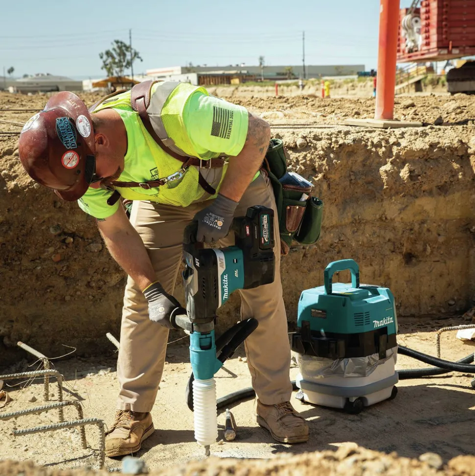 Makita 40V max XGT Brushless Lithium-Ion 2.1 Gallon Cordless AWS HEPA Filter Dry Dust Extractor Kit (4 Ah)