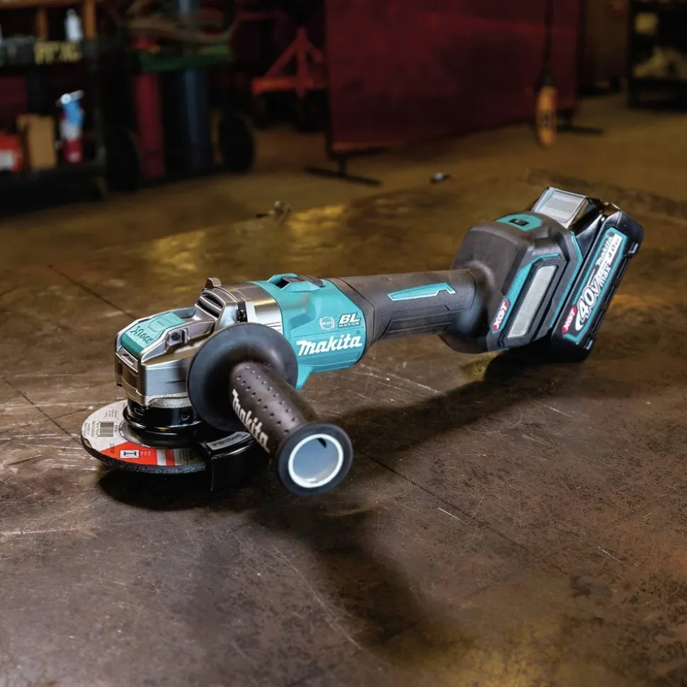 Makita 40V Max XGT Brushless Lithium-Ion 5 in. Cordless X-LOCK AWS Angle Grinder with Electric Brake Kit (4 Ah)