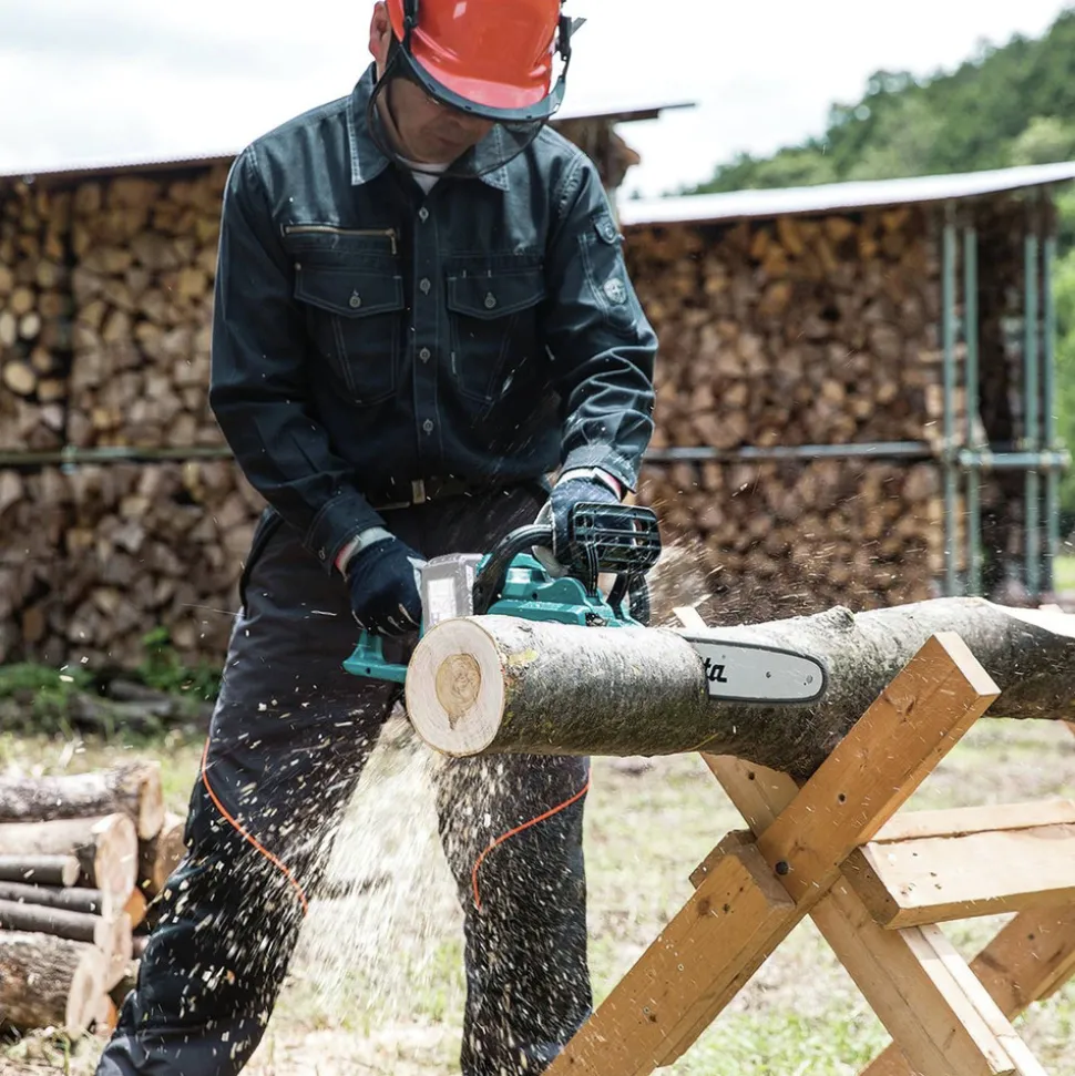 Makita XCU03Z X2 (36V) LXT Lithium-Ion Brushless Cordless 14 in. Chainsaw (Tool Only)