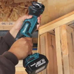 Makita XRJ01Z 18V LXT Lithium-Ion Compact Recipro Saw (Tool Only)