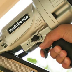 Metabo HPT 18 - 15 Gauge Pneumatic 3-Tool Finish/Trim Nailers Combo Kit