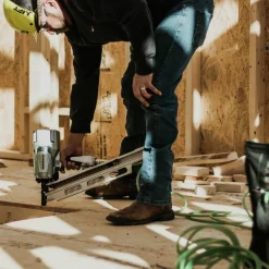 Metabo HPT NR83A5M 21-Degree 3-1/4 in. Plastic Collated Round Head Framing Nailer