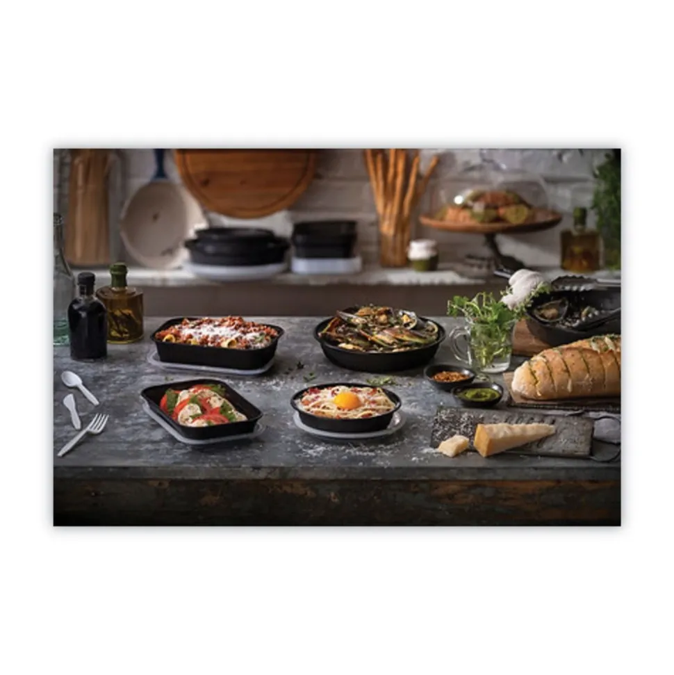 Pactiv Corp. 8.4 in. x 5.6 in. x 1.4 in. 27 oz. EarthChoice Versa2Go Plastic Microwaveable Container - Black/Clear (150/Carton)