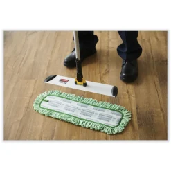 Rubbermaid Commercial 18 in. Microfiber Dust Pad with Fringe - Green