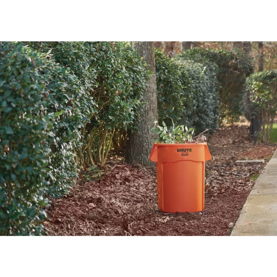 Rubbermaid Commercial Brute 32 gal Resin Container - Round Orange