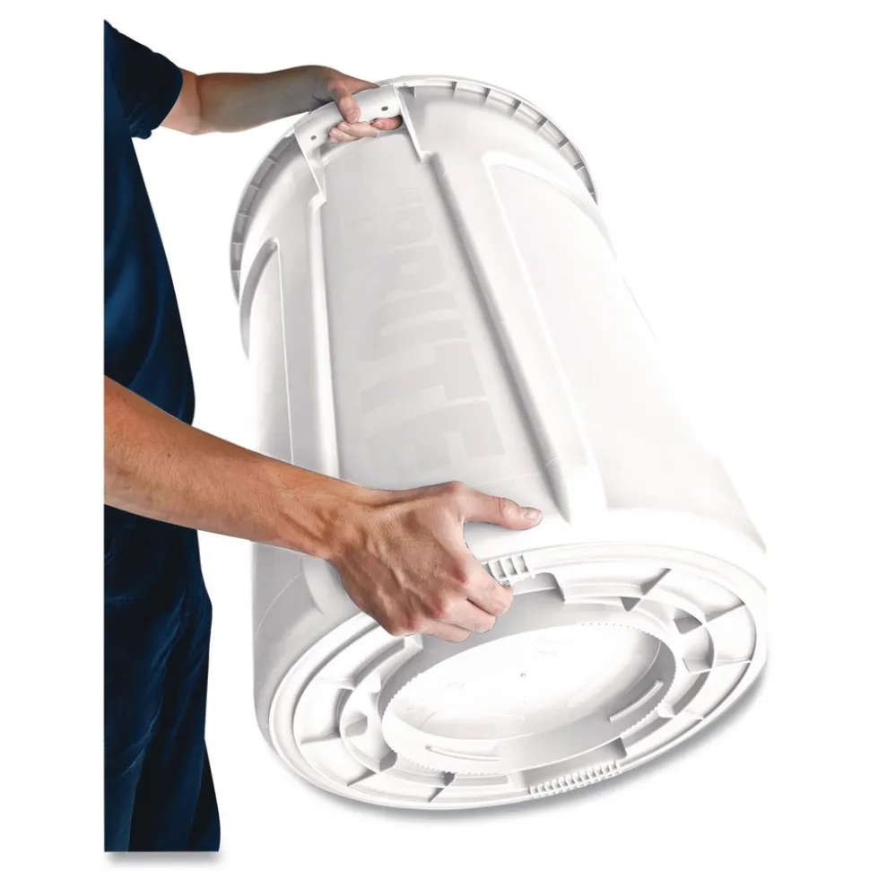 Rubbermaid Commercial FG261000WHT 10 gal. Vented Round Plastic Brute Container - White