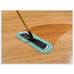 Rubbermaid Commercial HYGEN Microfiber Cut-End 60 in. HYGEN Dust Mop Heads With Fringe - Green
