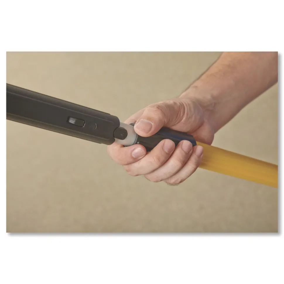 Rubbermaid Commercial HYGEN 48 in. - 72 in. HYGEN Quick-Connect Extension Handle - Yellow/Black