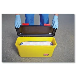 Rubbermaid Commercial HYGEN 6.8 gal. HYGEN Charging Bucket - Yellow