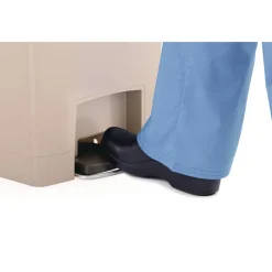 Rubbermaid Commercial Streamline 18-Gallon Resin Front Step Style Step-On Container - Beige