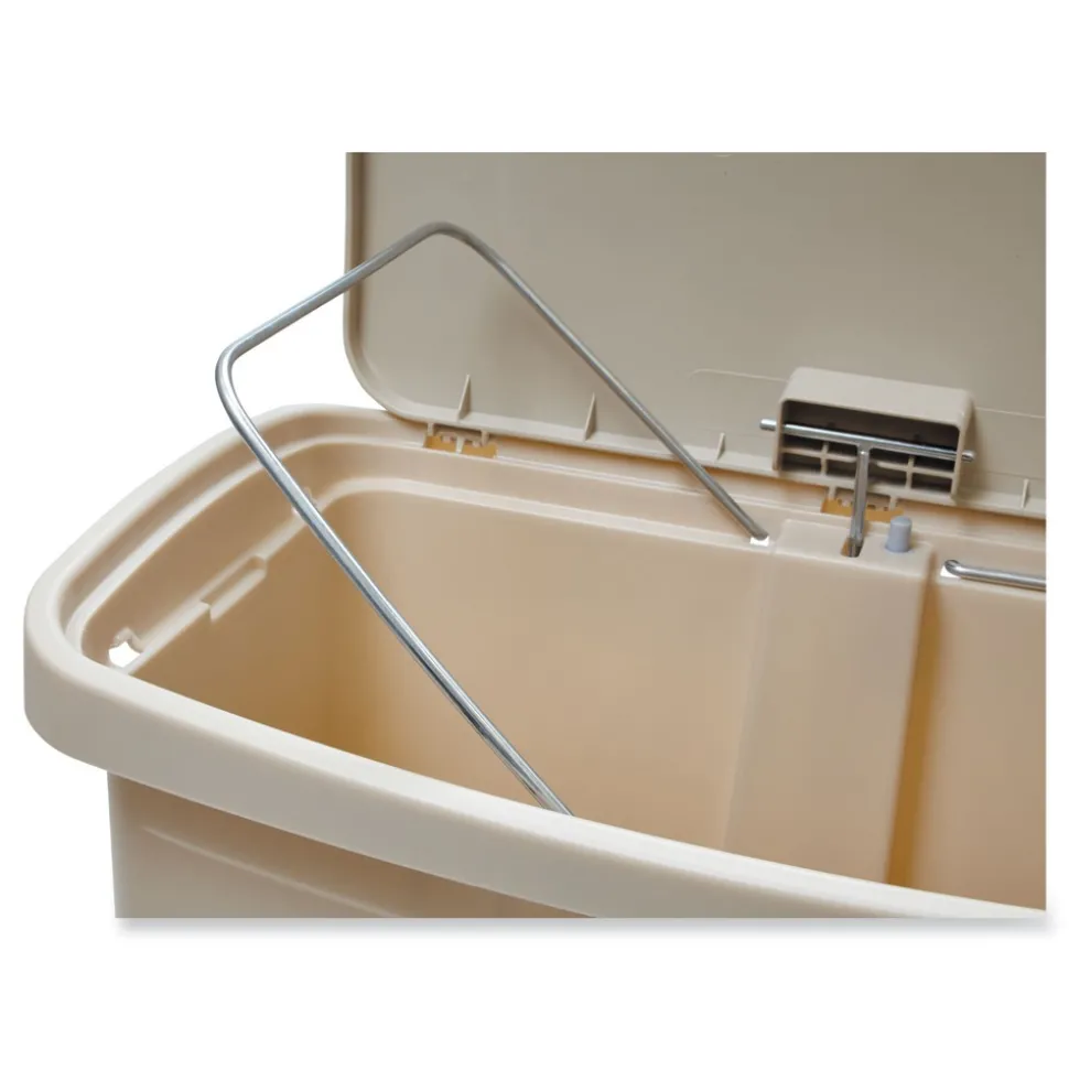 Rubbermaid Commercial Streamline 13-Gallon Resin Front Step Style Step-On Container - Beige