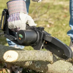 Scott's 20V Lithium-Ion 6 in. Cordless Hacket Chainsaw Kit (2 Ah)